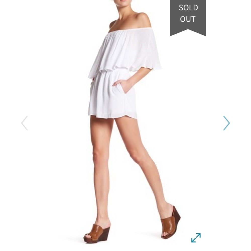 Alice Olivia Alivia off the shoulder Romper sz 10